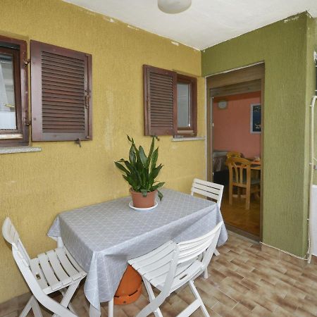 Apartman Kuki Пореч Екстериор снимка