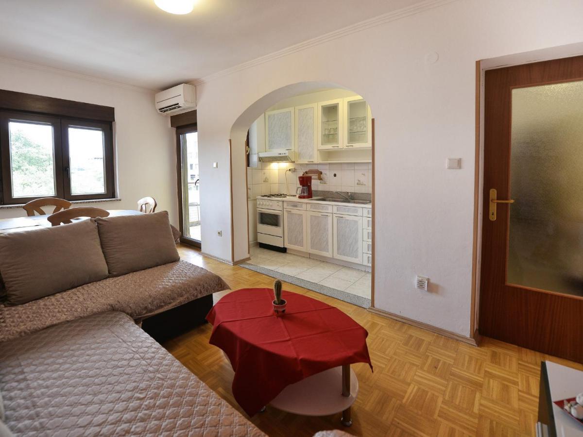 Apartman Kuki Пореч Екстериор снимка